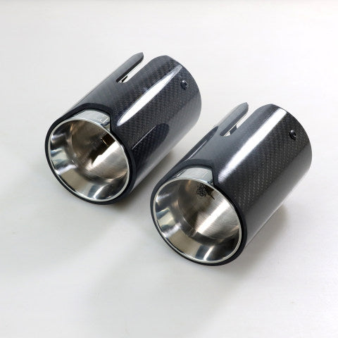 RXE05-018 BMW F series with twin exit exhausts next to each other.